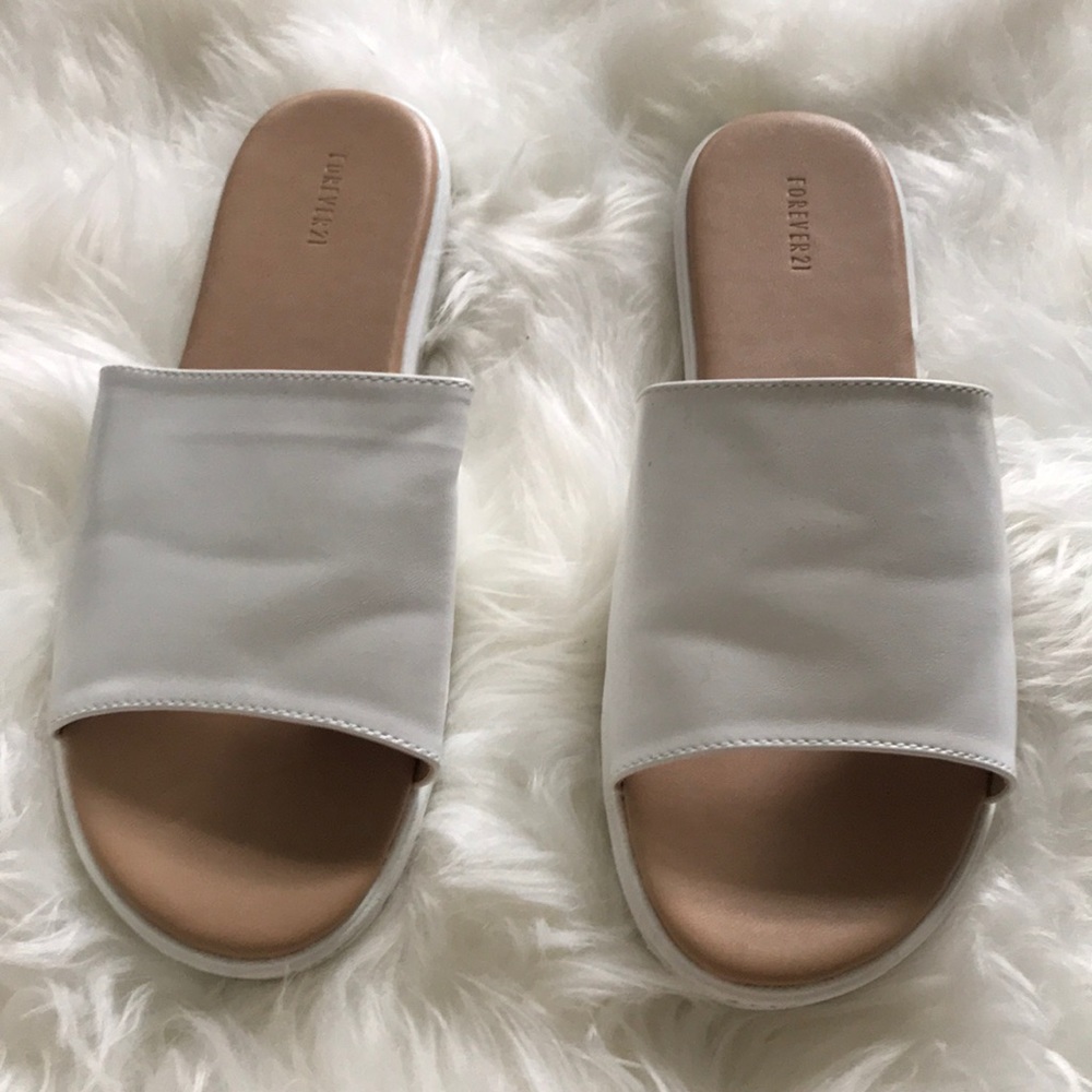 SLIDES